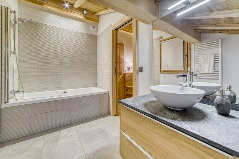 Châlet - 230 m² - 6 pièces