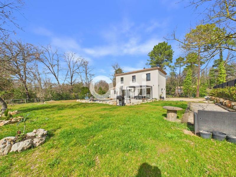 Maison - 150 m² - 4 pièces