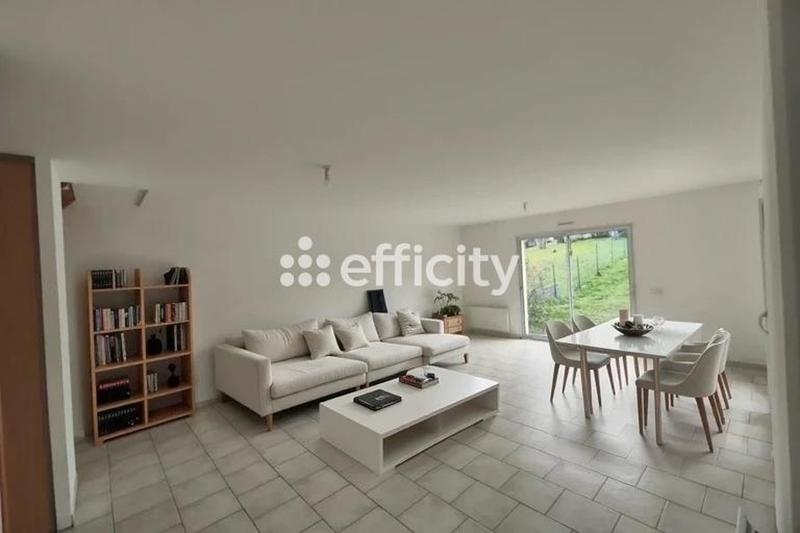 Pavillon - 105 m² - 5 pièces