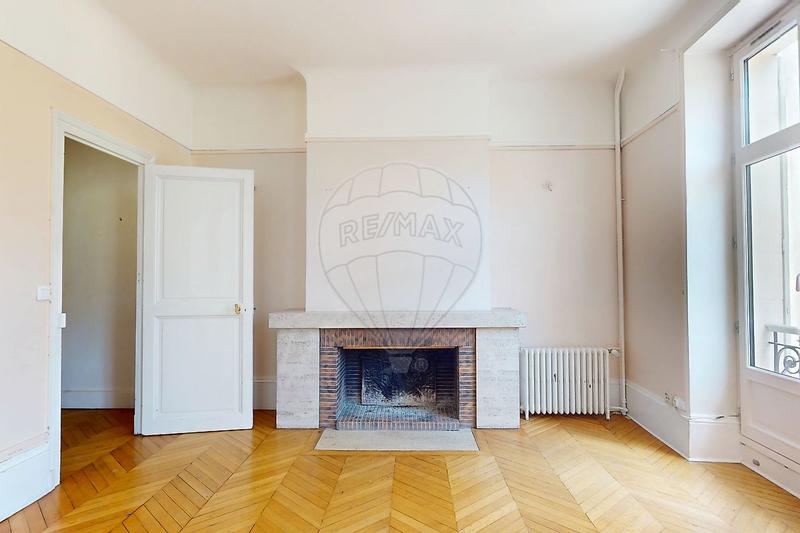 Maison bourgeoise - 180 m² - 7 pièces