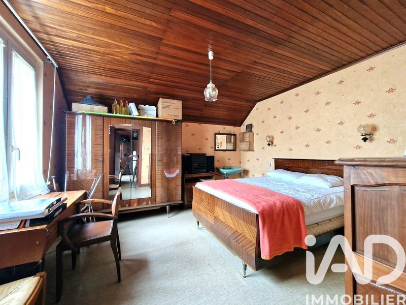 Maison - 94 m² - 5 pièces