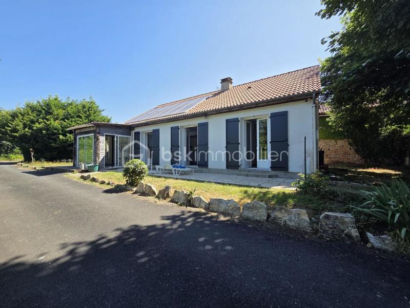 Maison traditionnelle - 87 m² - 3 pièces