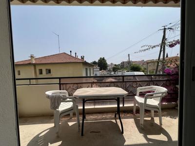 Appartement - 96 m² - 5 pièces