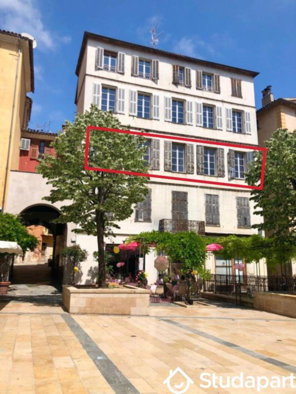 Chambre - 14 m² - 1 pièce