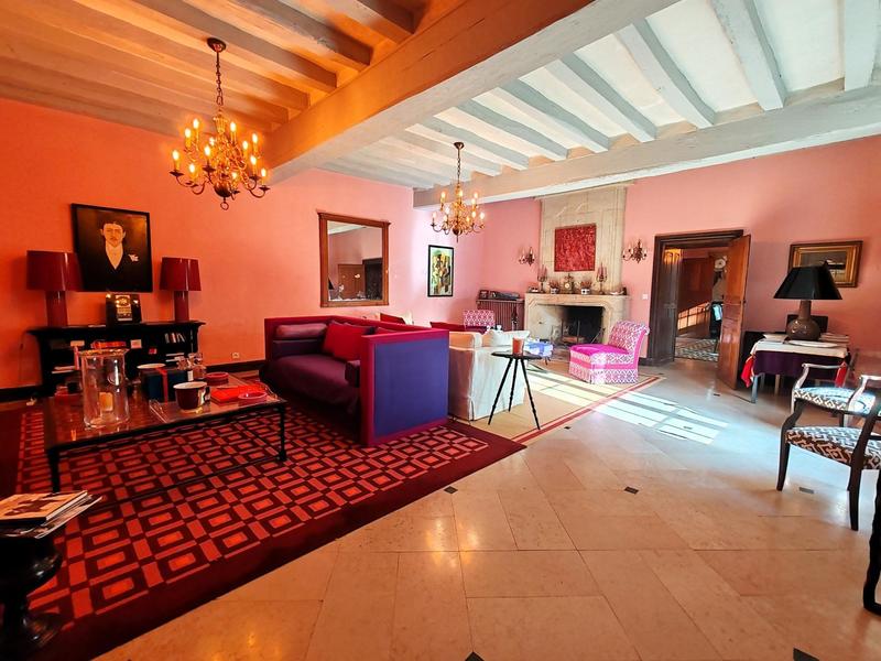 Maison - 422 m² - 10 pièces