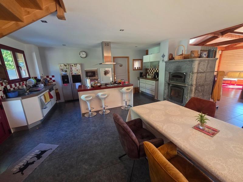 Maison - 153 m² - 6 pièces