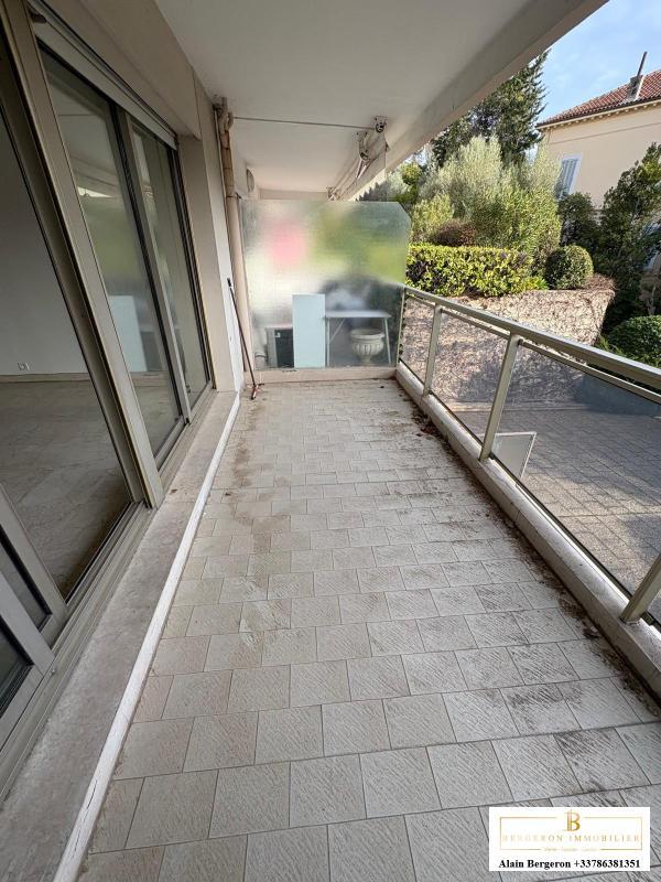 Studio - 37 m² - 1 pièce