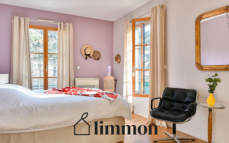 Maison - 218 m² - 6 pièces