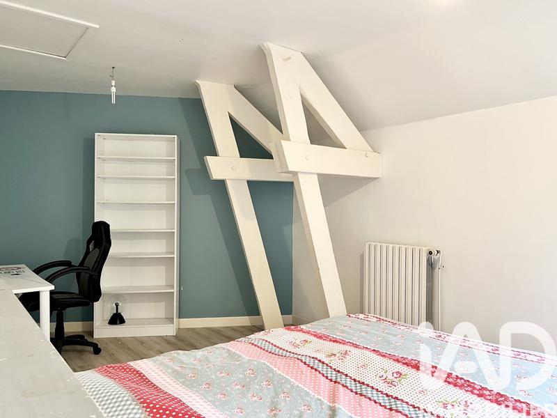 Maison - 235 m² - 7 pièces