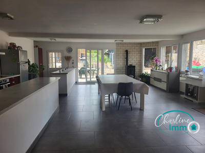 Maison - 179 m² - 7 pièces