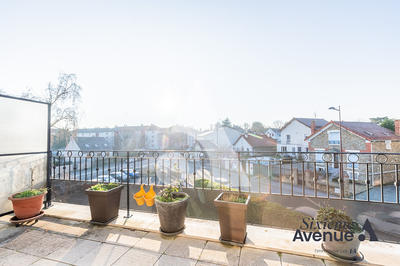 Appartement - 95 m² - 5 pièces