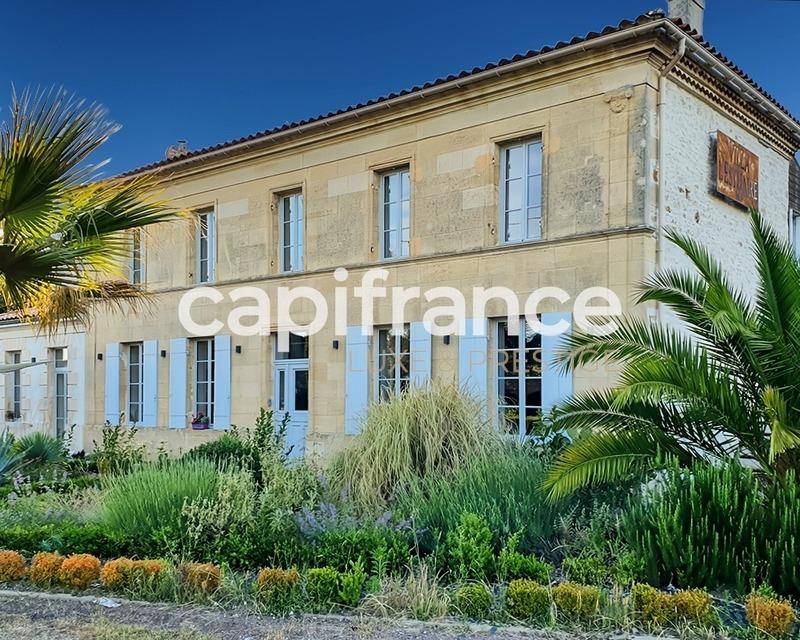 Propriété - 322 m² - 11 pièces