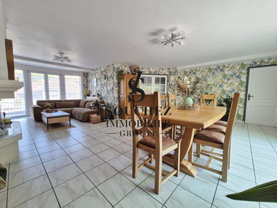 Maison - 200 m² - 8 pièces