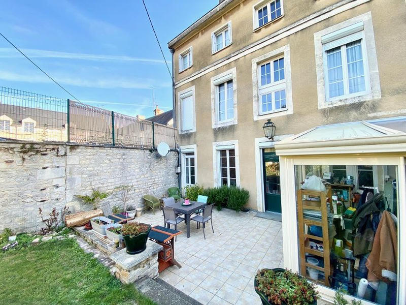 Maison bourgeoise - 250 m² - 9 pièces