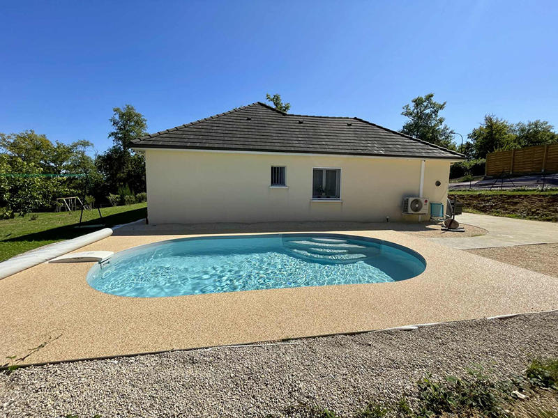 Maison - 96 m² - 5 pièces