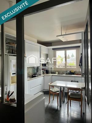 Maison de ville - 240 m² - 8 pièces