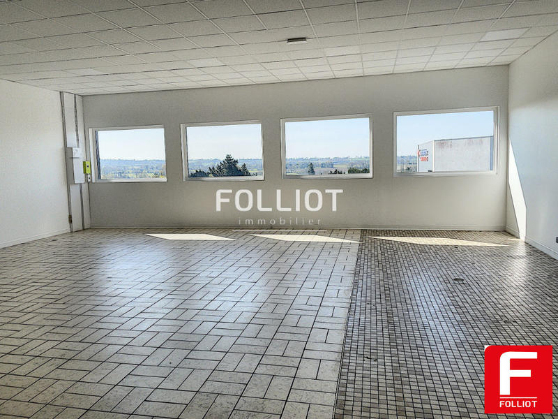 Local commercial - 196 m²