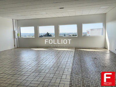 Local commercial - 196 m²