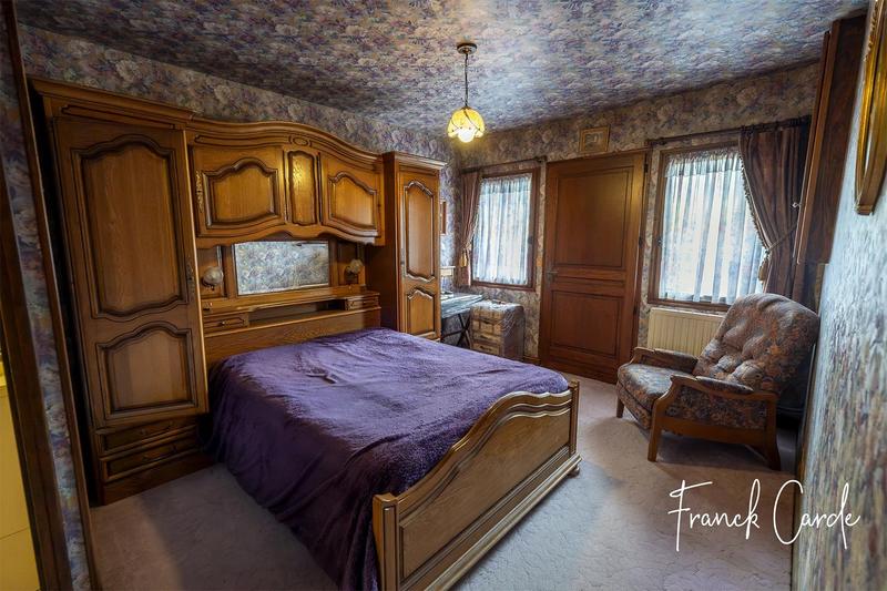 Maison - 170 m² - 7 pièces