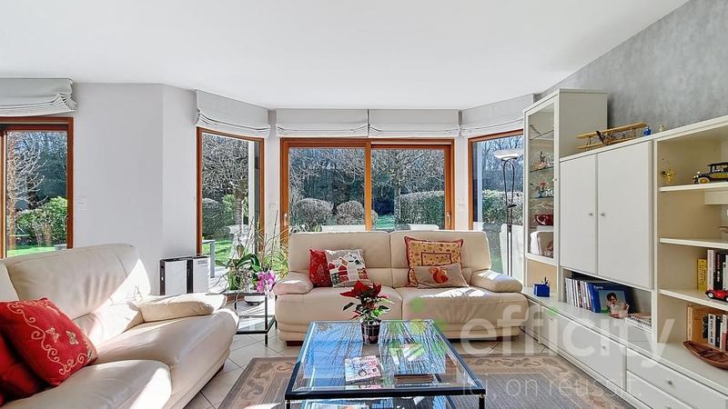 Maison - 168 m² - 7 pièces