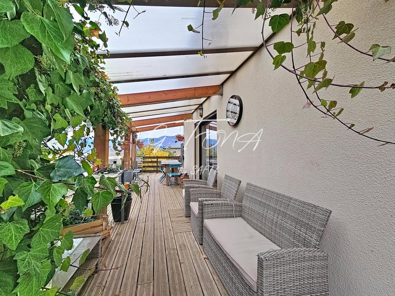 Maison - 186 m² - 6 pièces