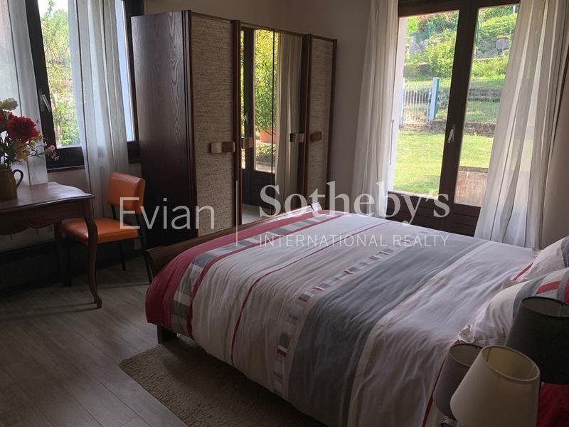 Maison - 243 m² - 8 pièces