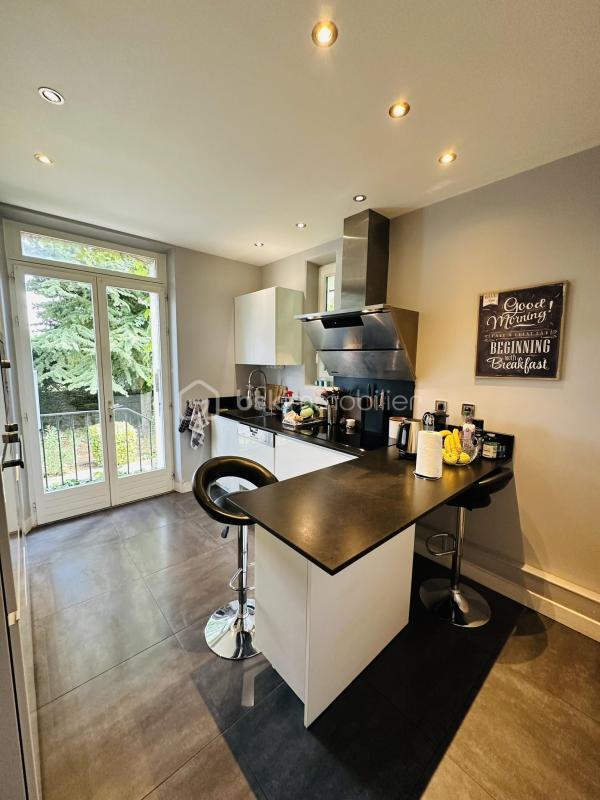 Villa - 148 m² - 6 pièces