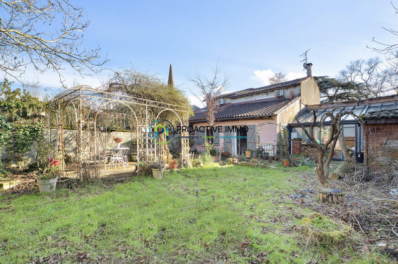 Maison traditionnelle - 90 m² - 4 pièces