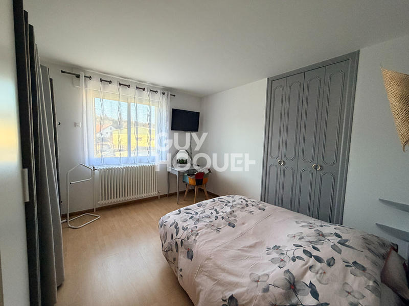 Maison - 253 m² - 8 pièces