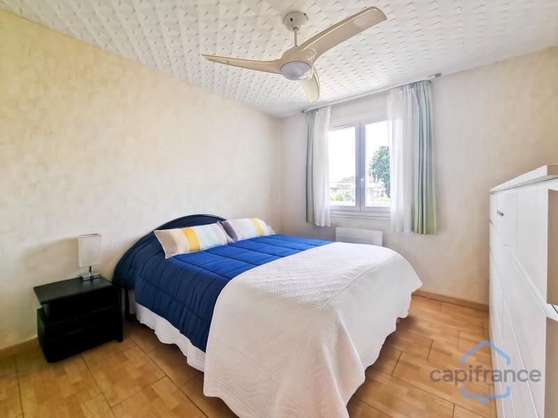 Maison - 222 m² - 8 pièces