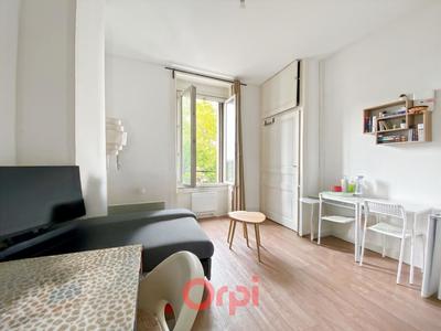 Studio - 16 m² - 1 pièce