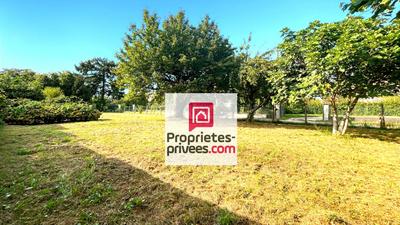 Terrain constructible - 1 029 m²