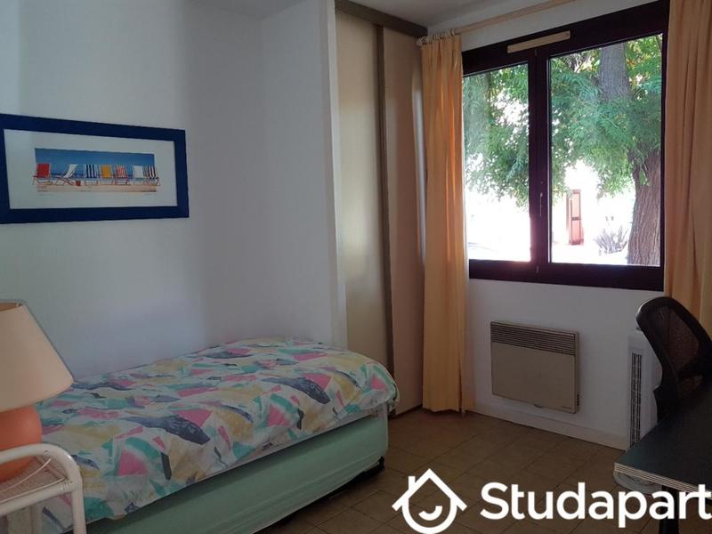 Chambre - 9 m² - 1 pièce