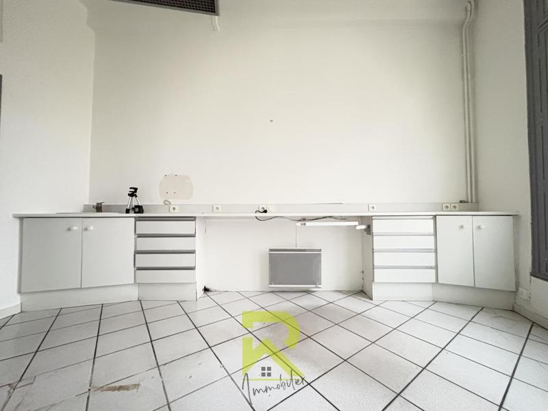 Bureau - 27 m² - 2 pièces