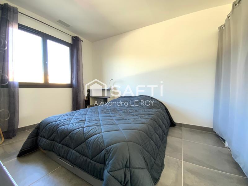 Maison - 223 m² - 9 pièces