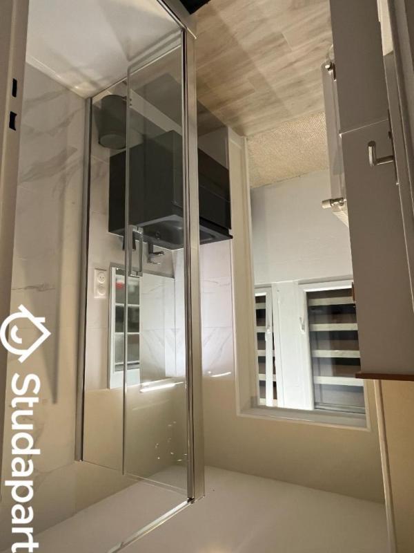 Chambre - 9 m² - 1 pièce