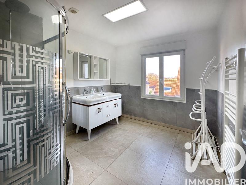 Maison - 192 m² - 8 pièces