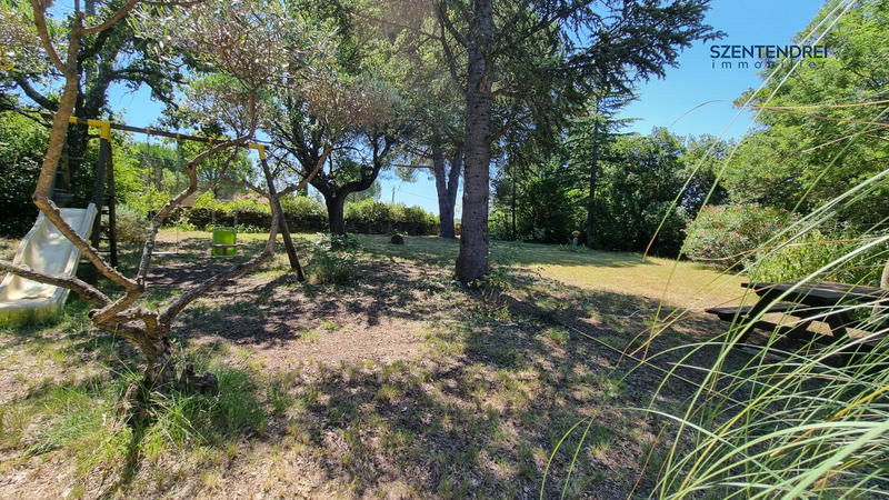 Maison - 180 m² - 7 pièces