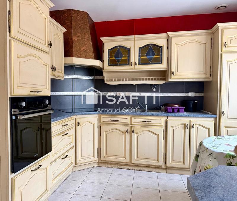 Maison - 93 m² - 4 pièces