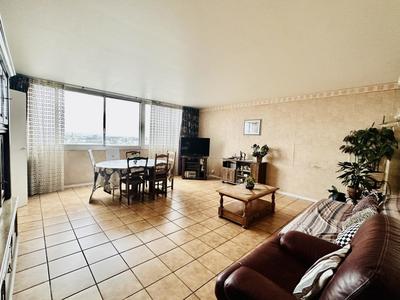 Appartement - 94 m² - 5 pièces