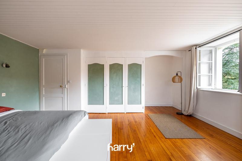 Bastide - 410 m² - 11 pièces