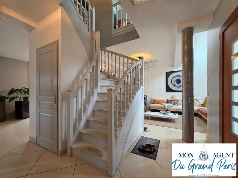 Maison - 175 m² - 7 pièces