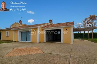 Maison traditionnelle - 141 m² - 7 pièces