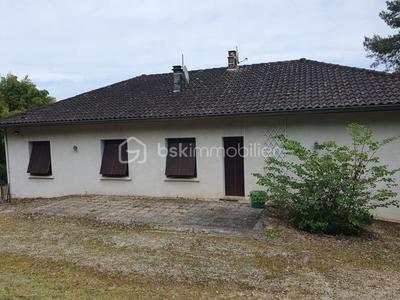 Maison traditionnelle - 146 m² - 6 pièces