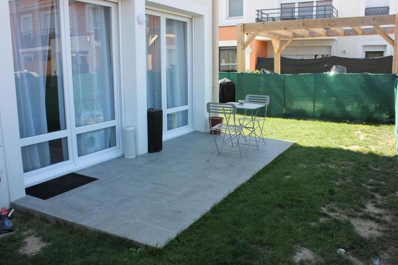 Maison jumelée - 81 m² - 4 pièces