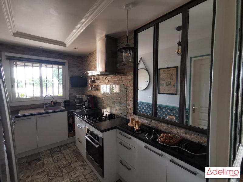 Maison - 95 m² - 4 pièces