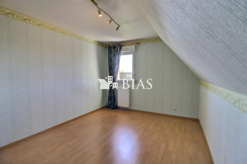 Maison - 106 m² - 5 pièces