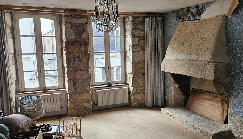 Maison - 208 m² - 6 pièces