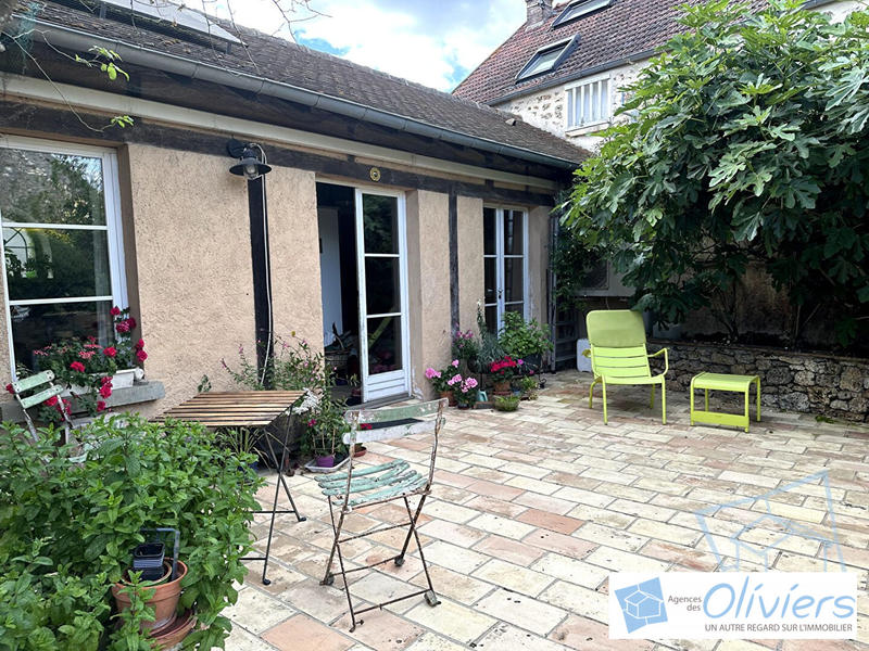 Maison - 180 m² - 5 pièces