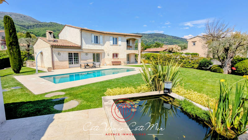 Maison - 181 m² - 5 pièces